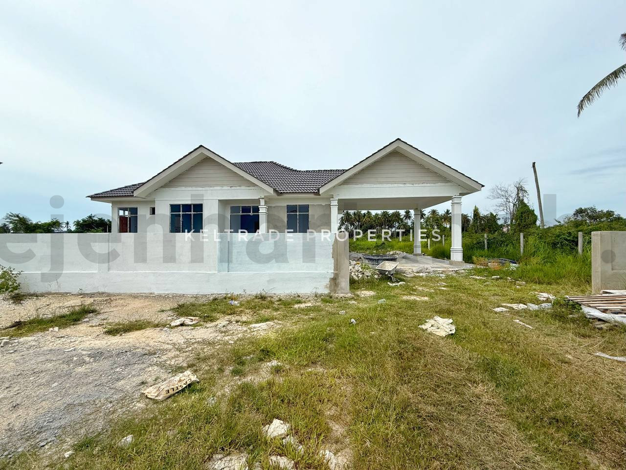 BANGLO MODEN DI TEPI JALAN UTAMA ALOR JEJAWI, BESUT UNTUK DI JUAL 🏠🔥
